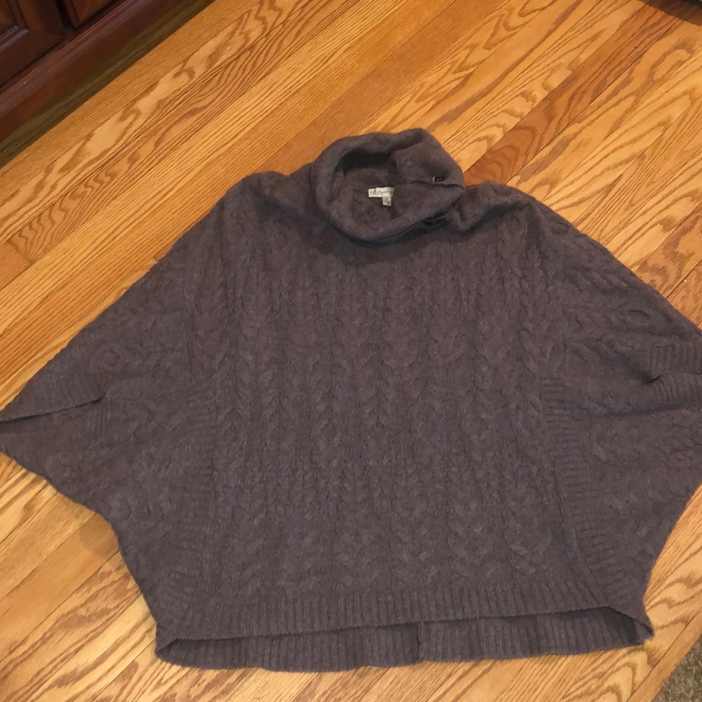 Neiman Marcus Gray Cowl Neck Sweater